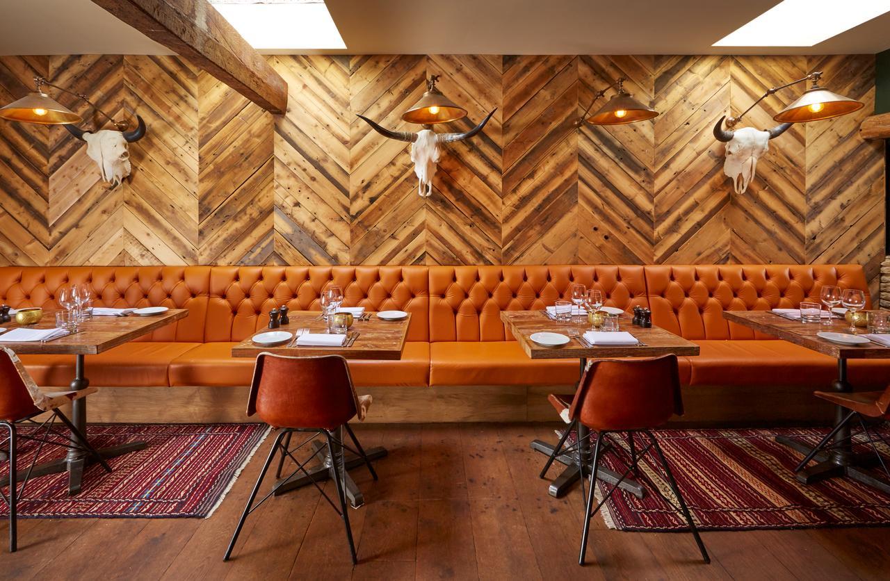 The Bull Hotel Fairford Extérieur photo